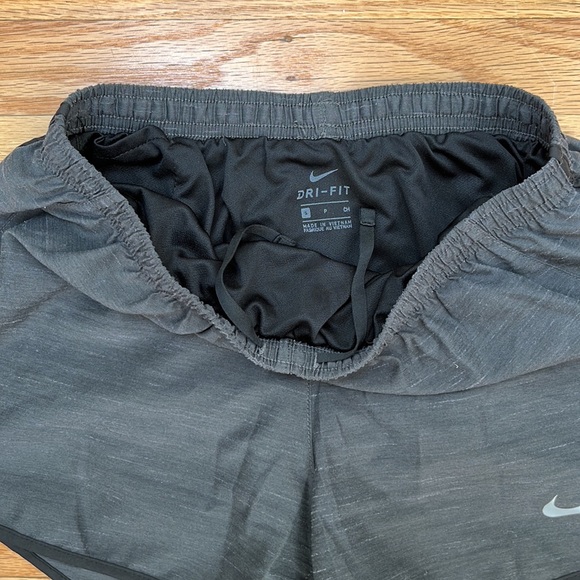 Nike Dri-Fit running shorts size S - Picture 2 of 4